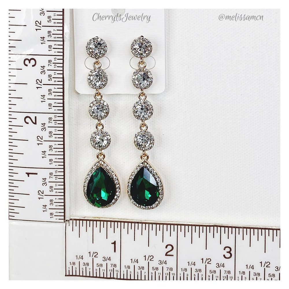 Long Green Crystal Dangle Earrings Light Comfortable Special Occasion Spa… - Picture 4 of 5